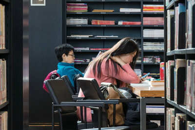 中國傳媒大學(xué)在職研究生 中國傳媒大學(xué)在職研究生