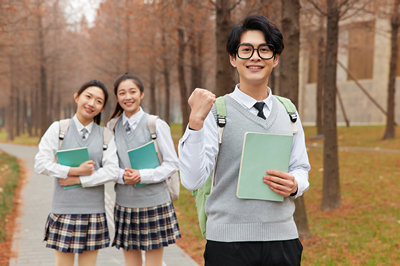 中國傳媒大學(xué)在職研究生 中國傳媒大學(xué)在職研究生