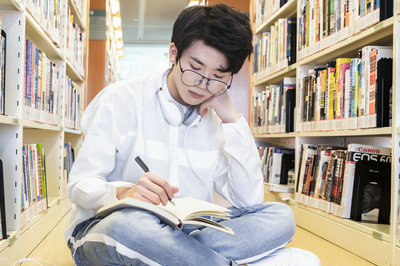 中國(guó)傳媒大學(xué)在職研究生 中國(guó)傳媒大學(xué)在職研究生